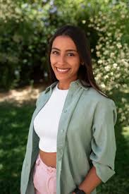 <em>Dayana L.</em>